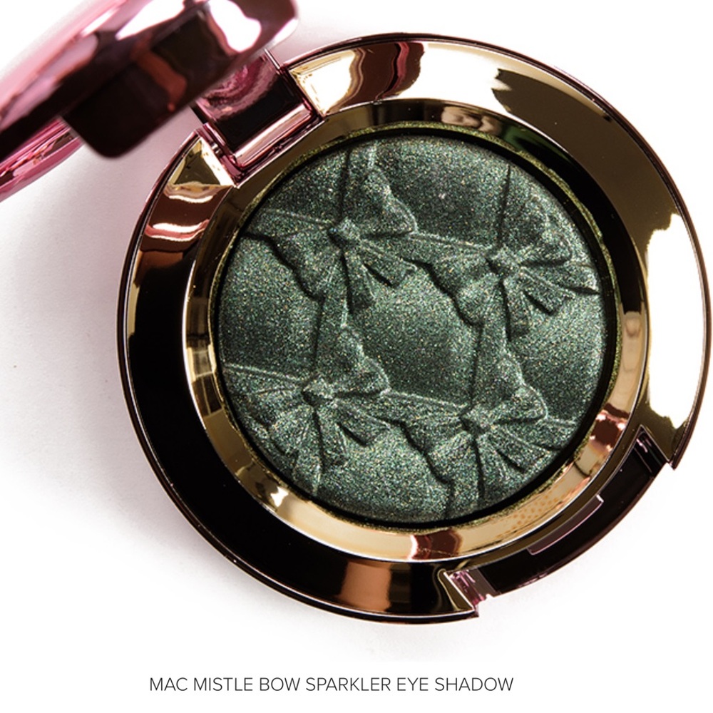 MAC Cosmetics Sparkler Eyeshadow in Mistle-Bow - BNIB, LE, Discontinued